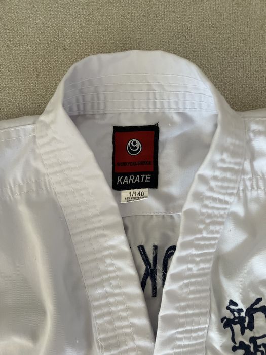 Форма для каратэ для девочек