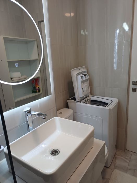 Apartament 2 camere, renovat recent, parter, 300 eur, Reghin