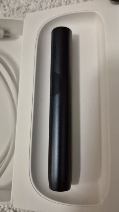 IQOS ILUMA i Albastru închis