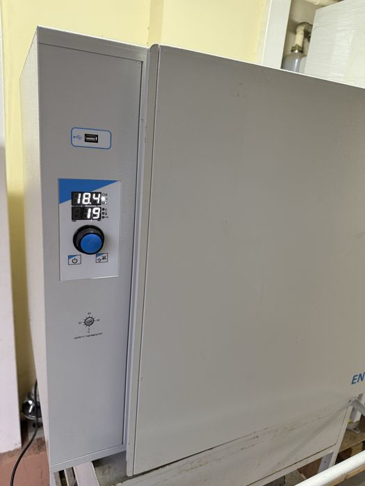 Термостат суховоздушный 120 литрви