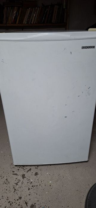 Хладилник Samsung 85см