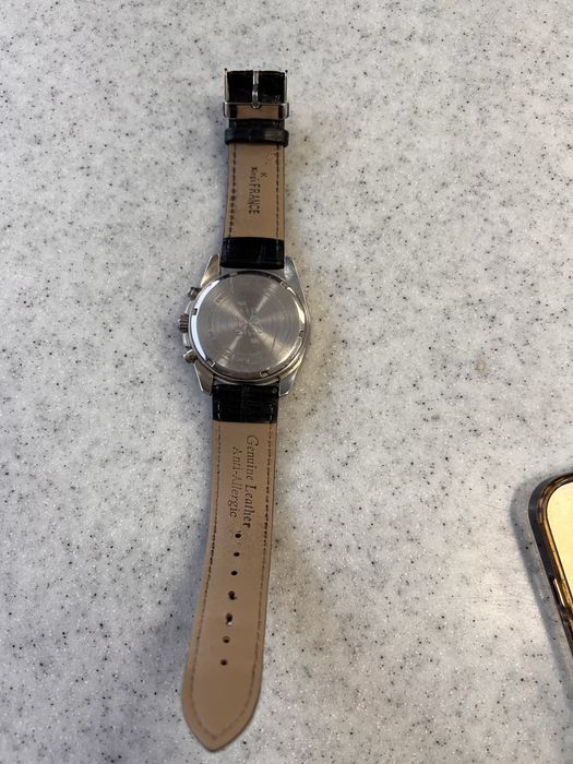 Часы напучные  Edifice casio