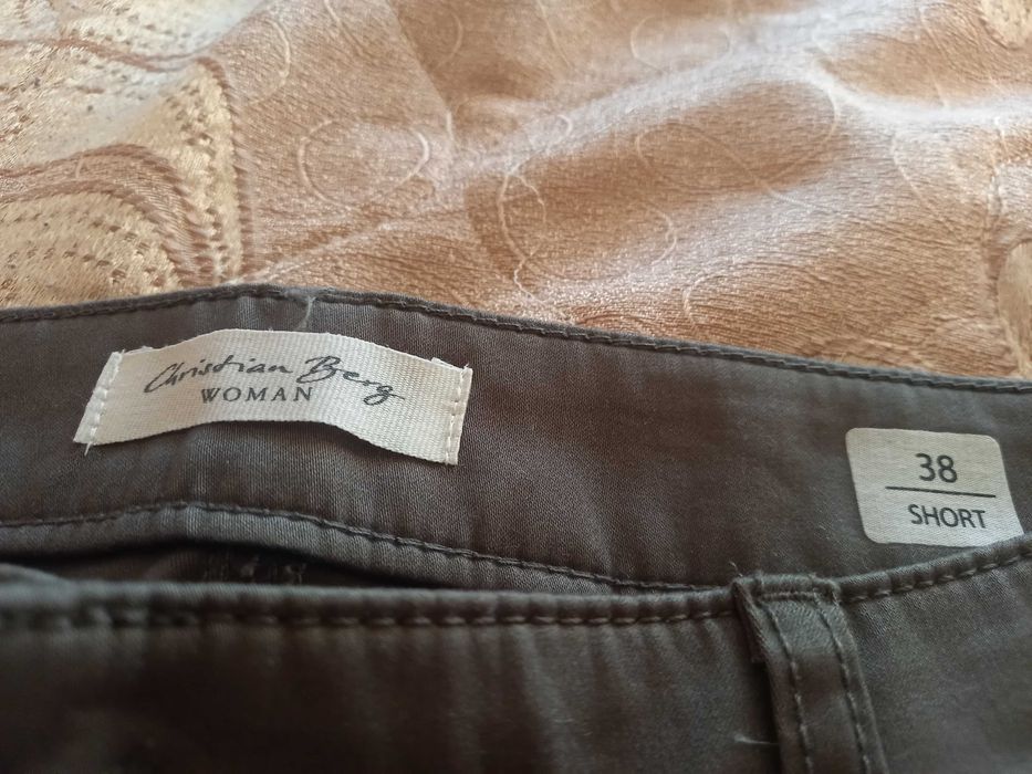 Ежедневен дамски панталон