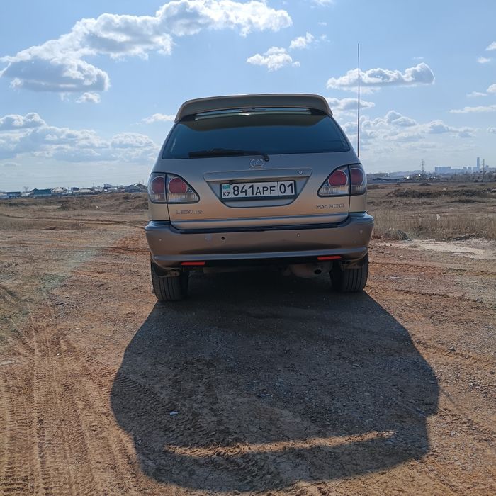 Продам лексус рх 300