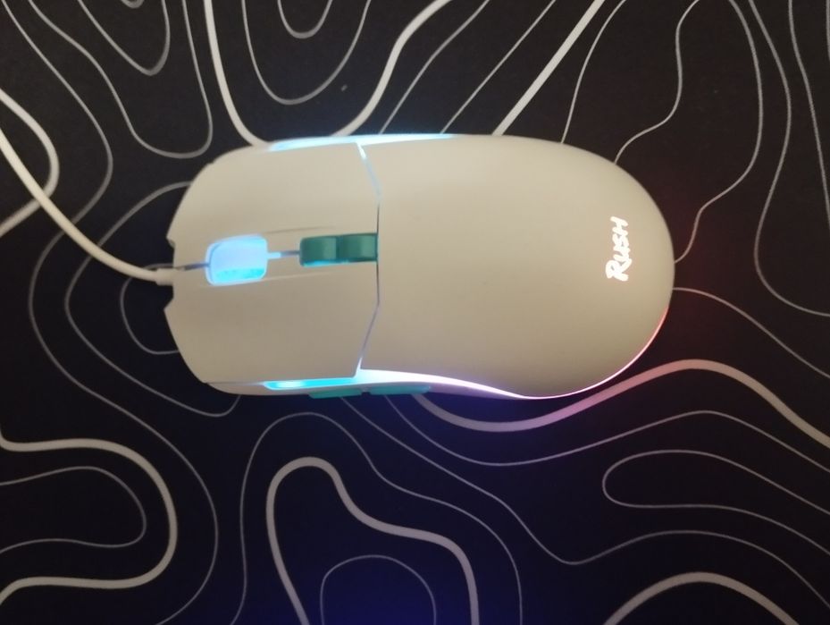 Игровая клавиатура и мышь