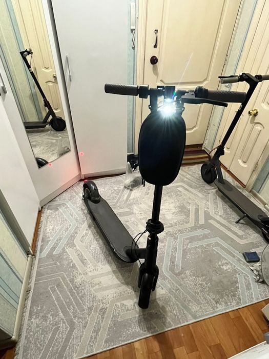Срочно Продам Электросамокат Ninebot G30