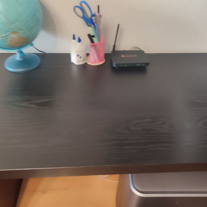 Бюро Malm Ikea, 140x65