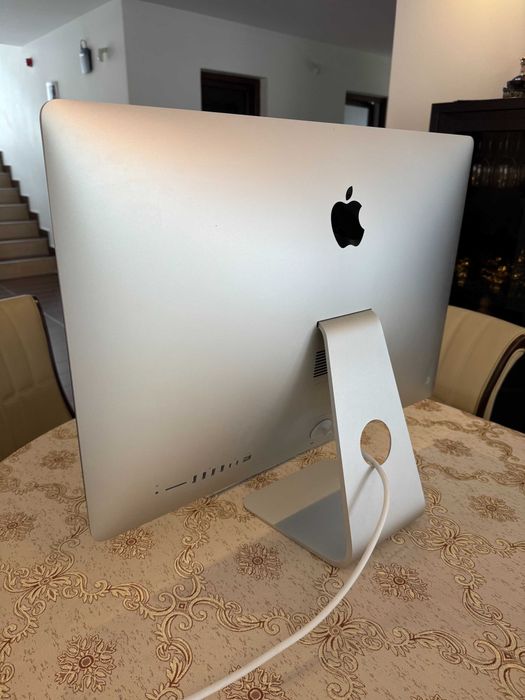 Apple iMac Retina 5K 27 Late 2017 / 16GB RAM / Radeon Pro 570