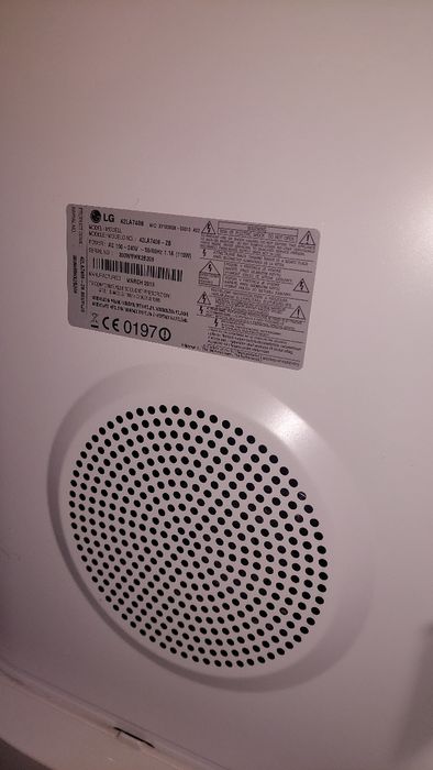 LG 42LA7408 Работеща.Счупен дисплей.на части