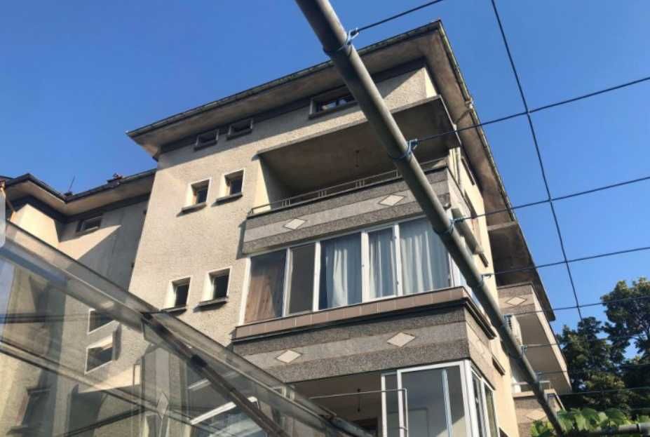 Продава се Многостаен апартамент в Пловдив, Христо Смирненски - 214 кв.м за 427 €/кв.м - Снимка #2