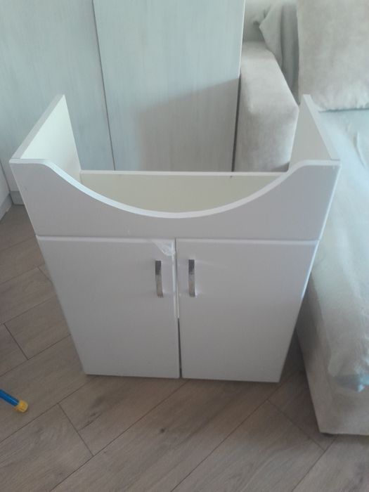 Продам тумбу с раковиной
