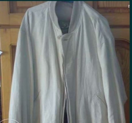 Geacă bărbătească , material in