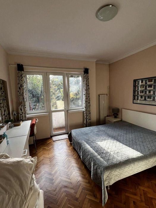 Дава се под наем Тристаен апартамент в София, Център - 90 кв.м за 846.6 € - Снимка #3