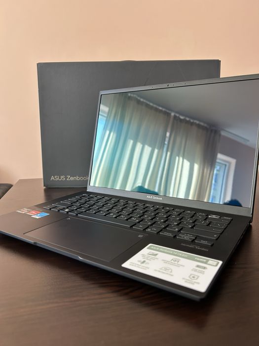 Лаптоп Asus Zenbook OLED
