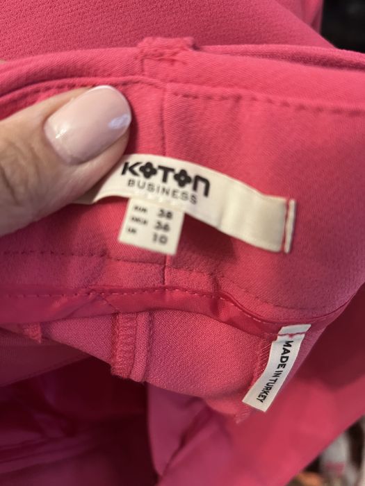 Costum dama nou sacou si pentaloni nou fara eticheta