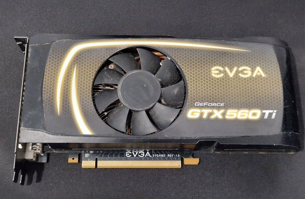 Placa video EVGA GeForce GTX 560 Ti 1Gb