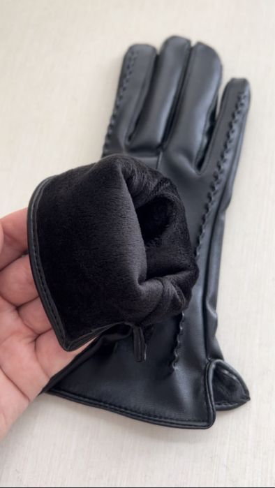Новые утепленые перчатки