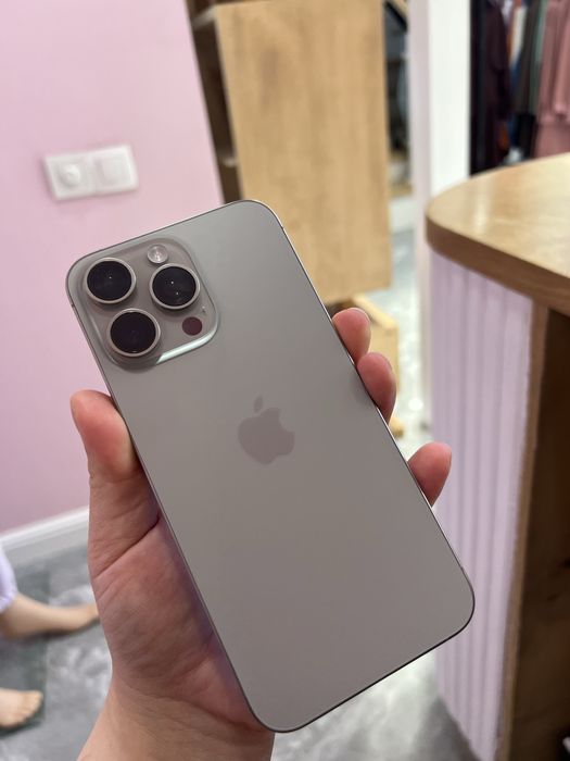 Iphone 15 pro max 256gb 85%