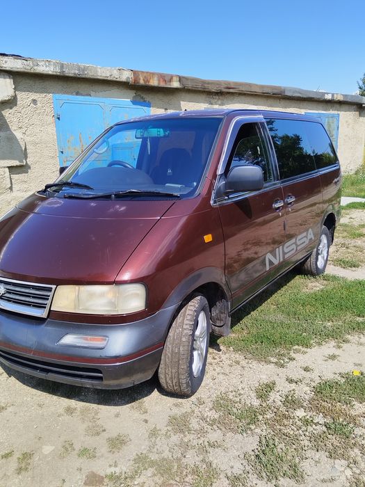 Ниссан Ларго 1996год