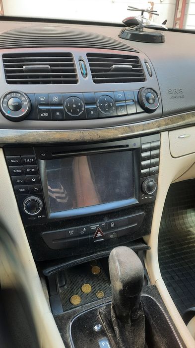 Мерседес     211