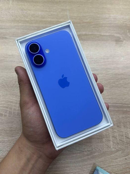 IPhone 16.     .