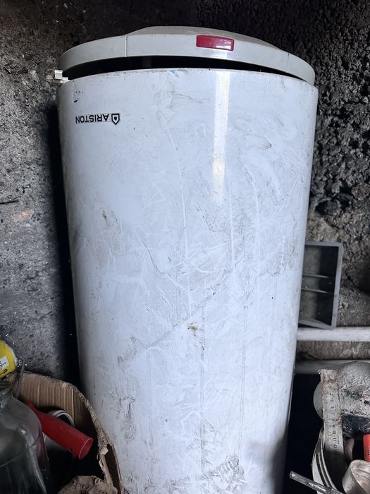 Продам бойлер на 100л
