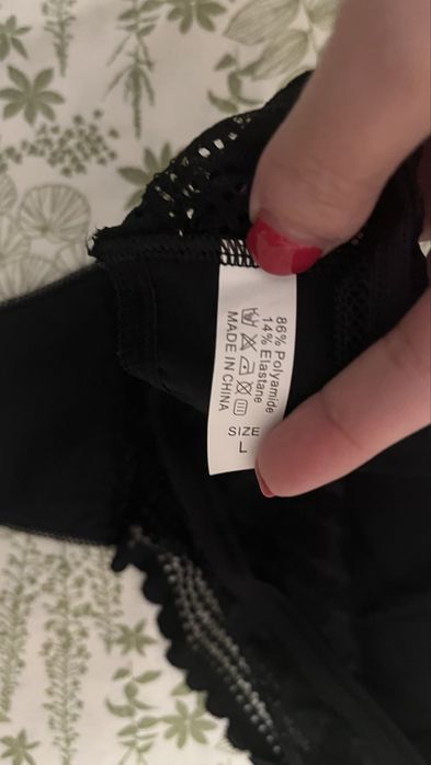 Подарявам! Бикини с дантела нови