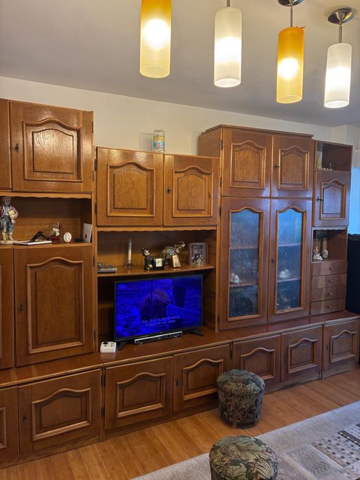 Biblioteca 5 corpuri