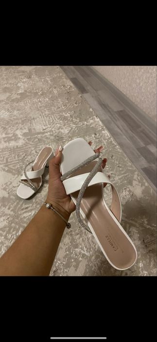 Босоножки женские