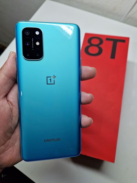 Продам One plus 8T