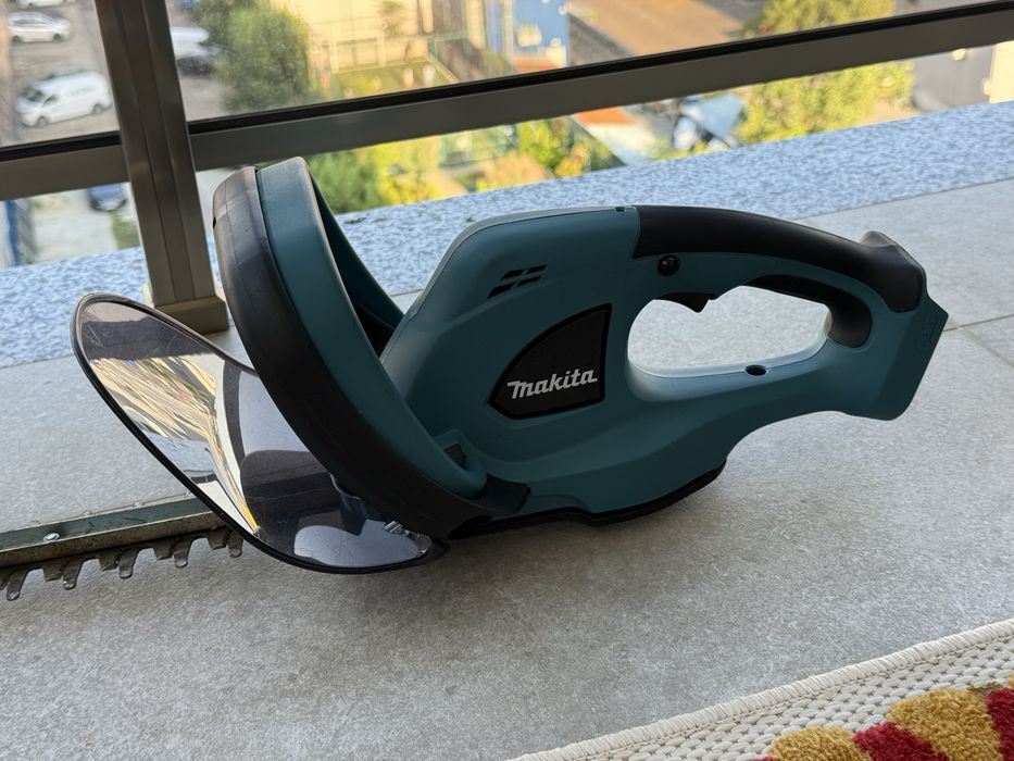 Makita DUH483Z – trimmer / foarfeca electrica de tuns gard viu