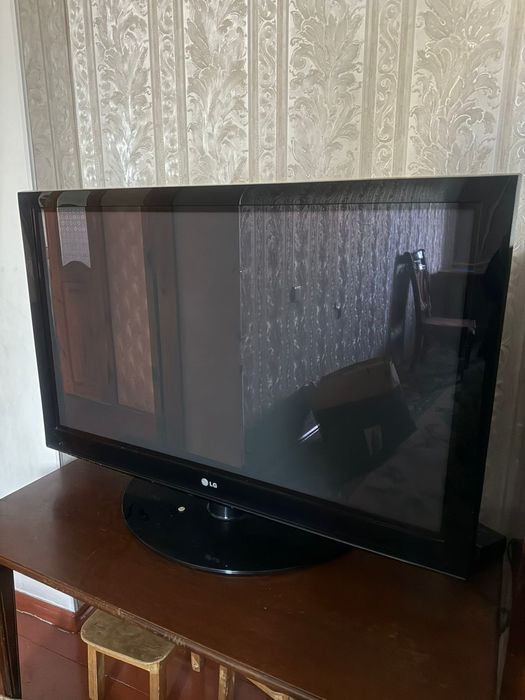 Телевизор  LG 42PQ200R-ZA