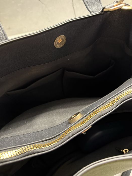 Дамска черна чанта