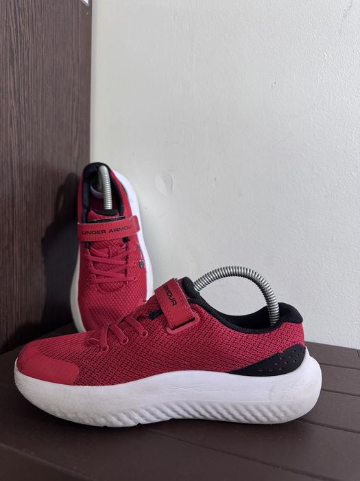 Adidasi under armour 34