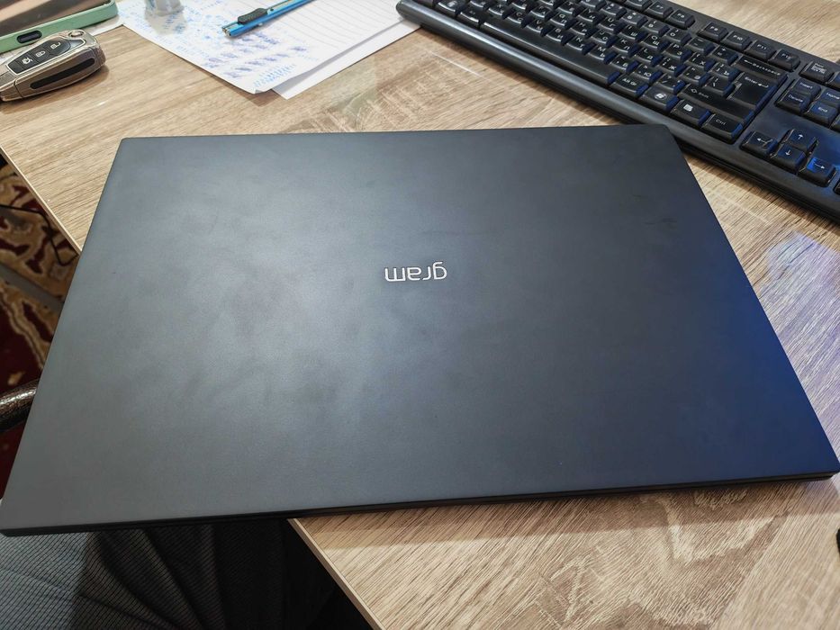 LG Gram i7-1360P / 16GB / 512GB SSD ideal