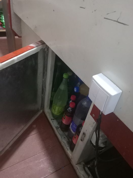 Витрина холодильник