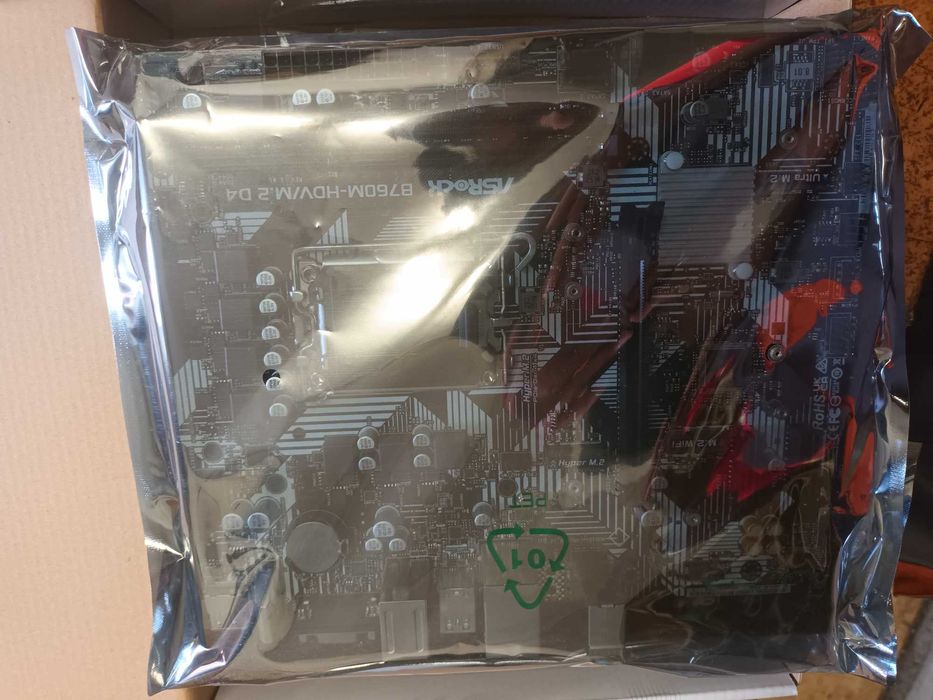 Продавам дънна платка ASROCK B760M-HDV M2 D4