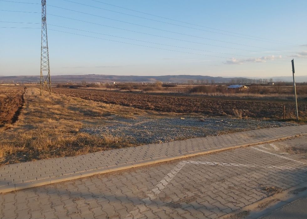 Teren Alba-Pâclisa 5800mp 36euro mp