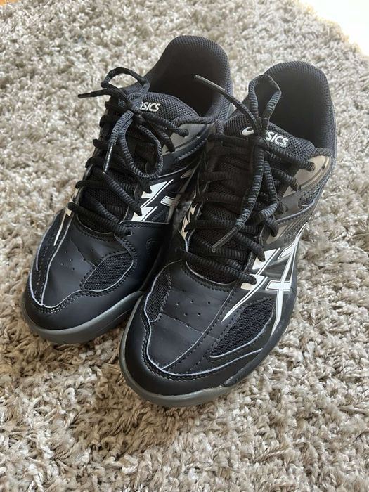 Черни маратонки Asics