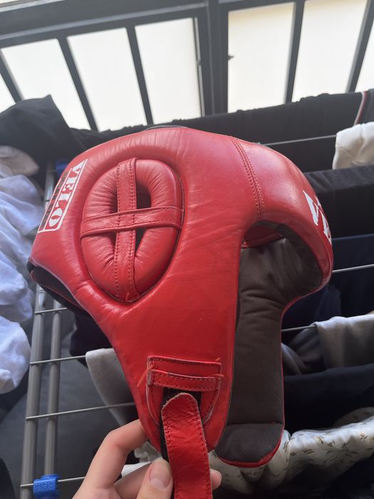 Боксерский шлем в отличном состоянии