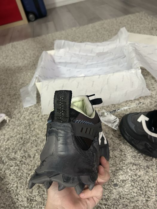 Vând Off White ODSY-1000