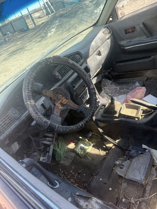 Легковые автомобили Мазда 626