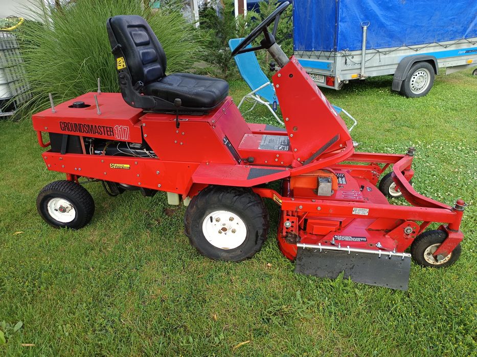 Tractor tuns iarba Toro