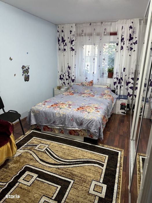 Apartament 2 camere, decomandat ,etaj 2,langa scoala 40