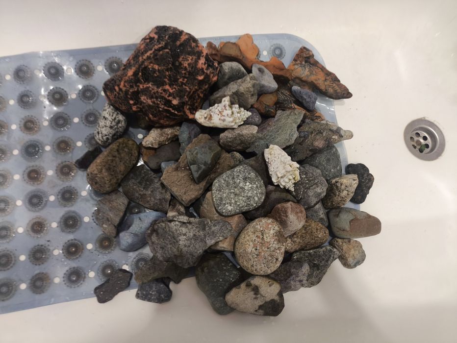 Продам Камни для Аквариума