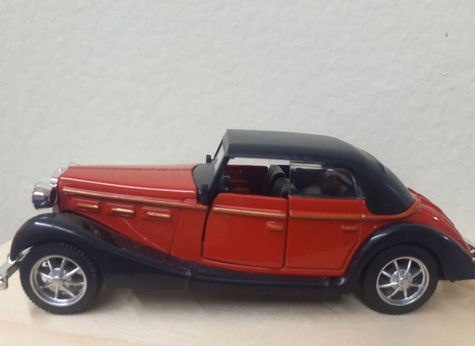 Моделька Ролс ройс ретро