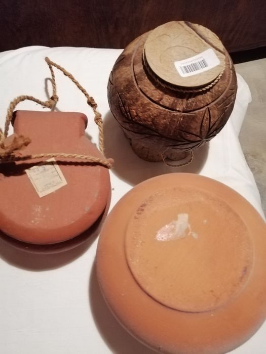 Супник, порцеланов. Тава, фруктиери, вази.