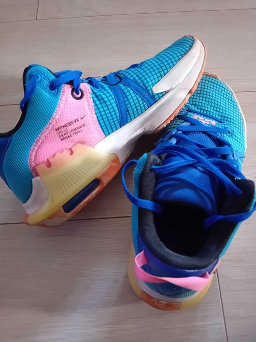 Обувки Nike Lebron Witness 6