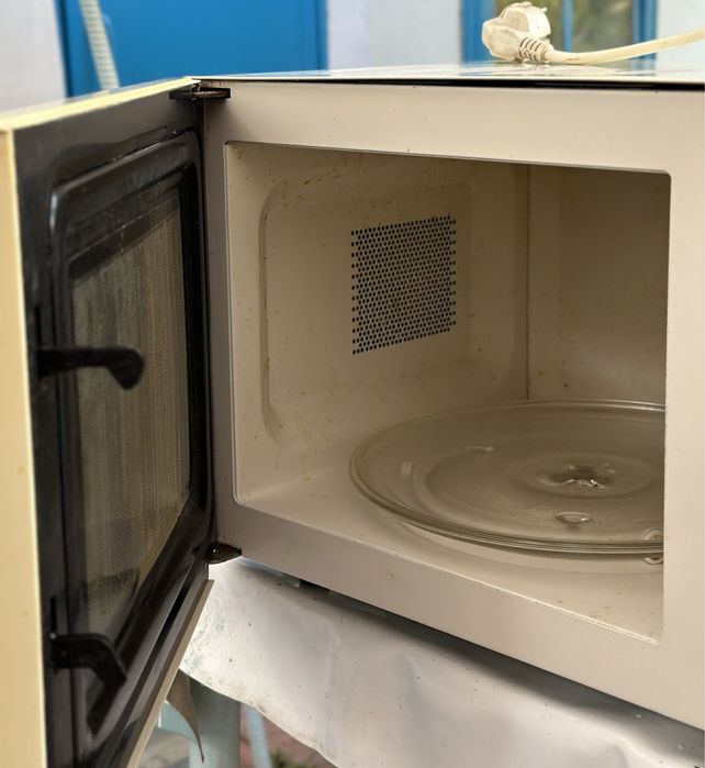 Микроволновая печь