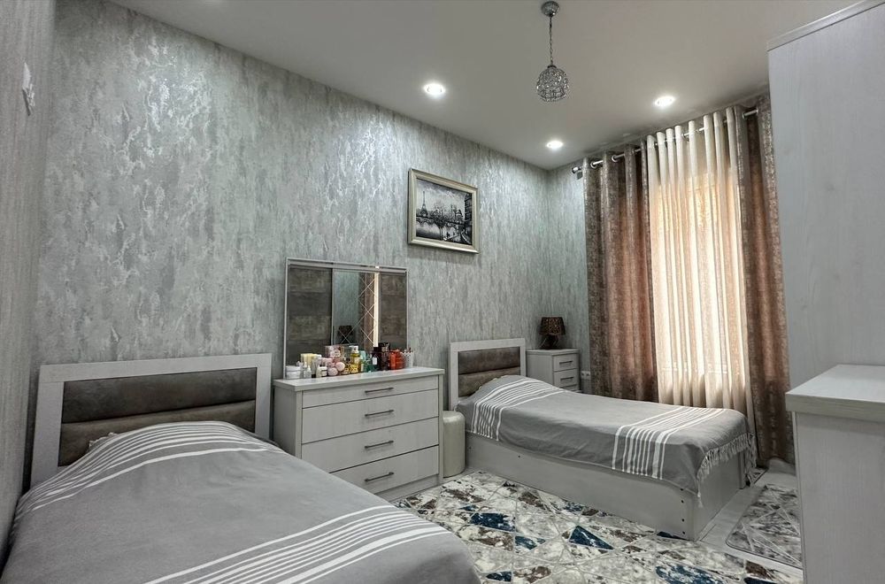 Hi Tech услубидеги участка срочно сотилади